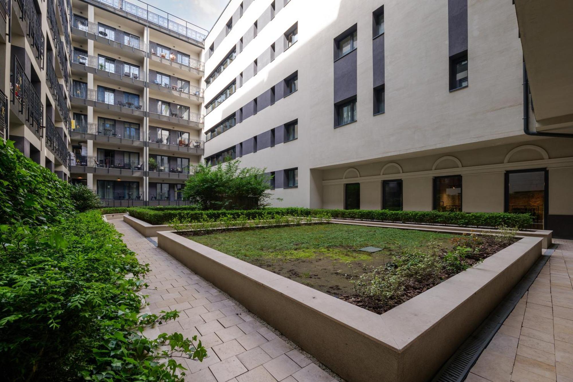 Rames-Cosmo Downtown Apartment With Rooftop Pool Budapest Exterior photo